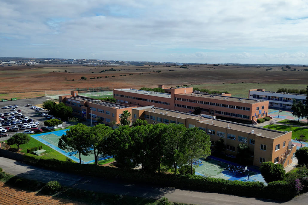 Highlands School Sevilla , exterior