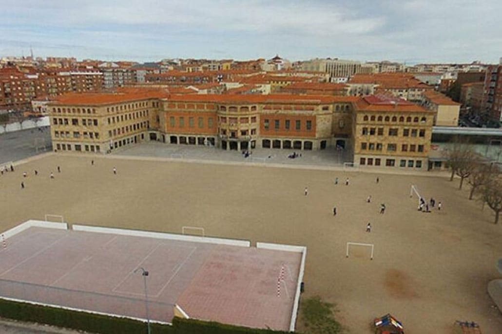 Colegio Marista Champagnat, exterior