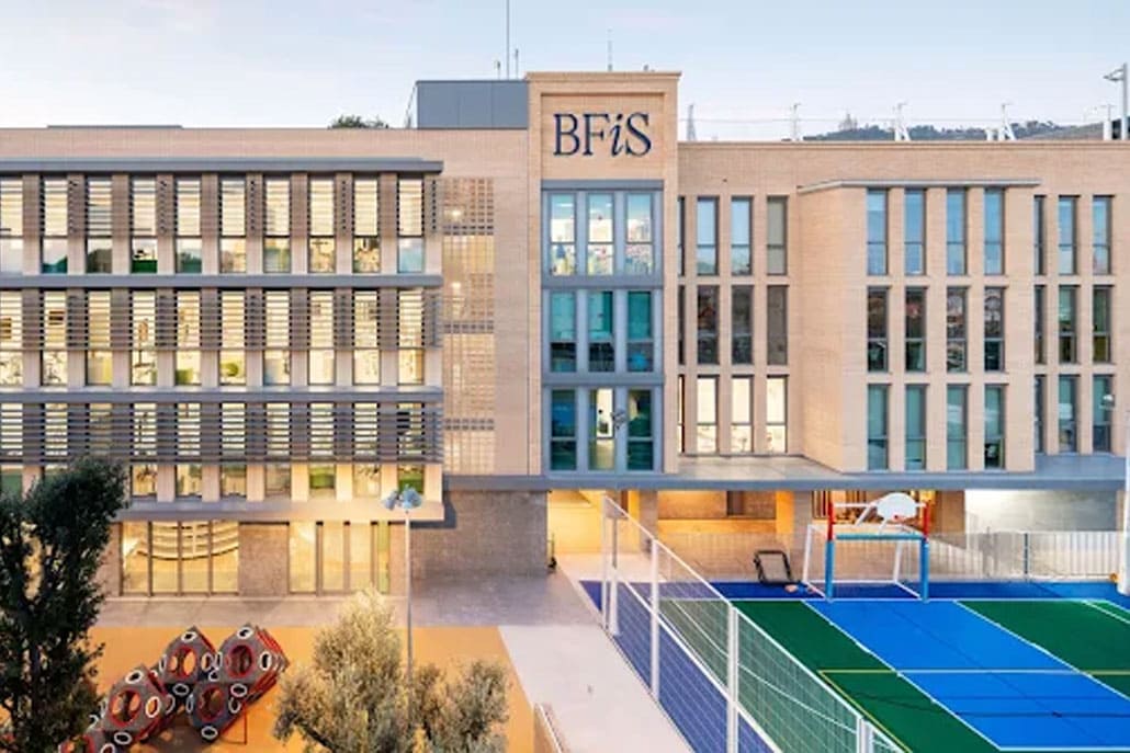 Colegio Benjamin Franklin, exterior