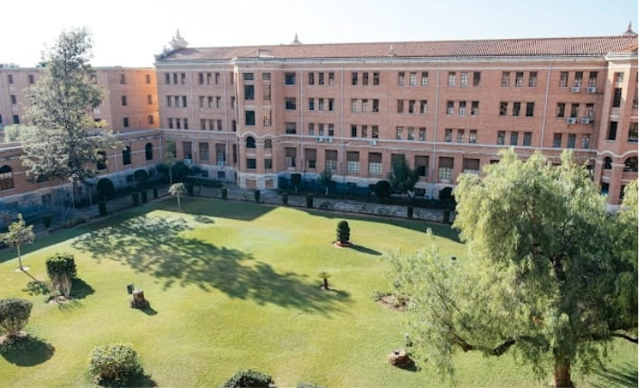 Colegio CEU San Pablo, Moncada, Valencia Colegio CEU San Pablo, Moncada, Valencia