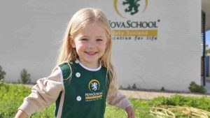 Niña de infantil Novaschool Sunland Málaga