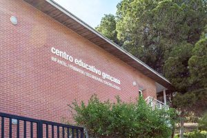 Colegio Gençana, Centro Educativo